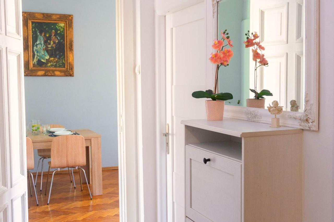 Appartement Retro Apartament à Łódź Extérieur photo
